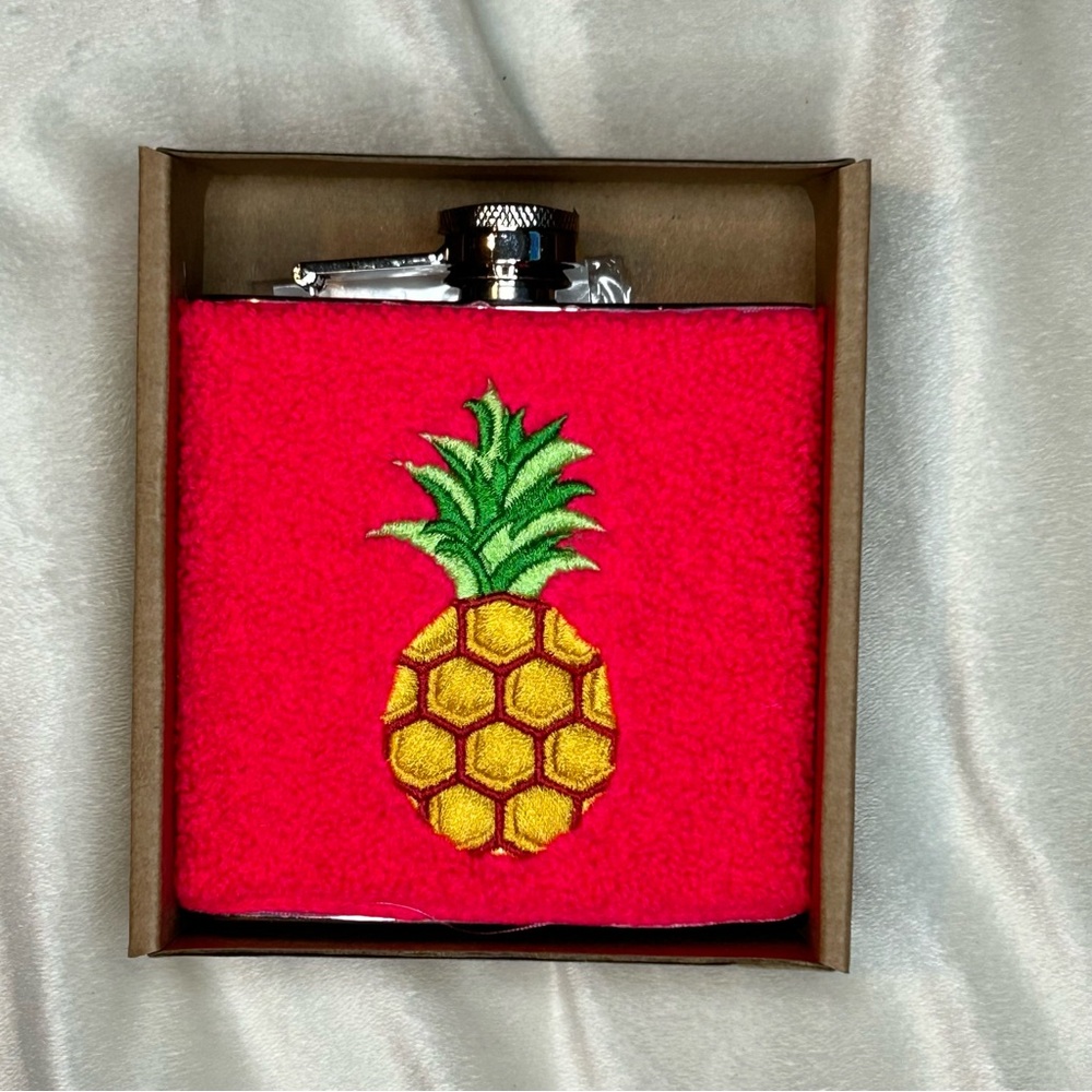 Chubbies flask embroidered with a pineapple and fleece cover brand new never use